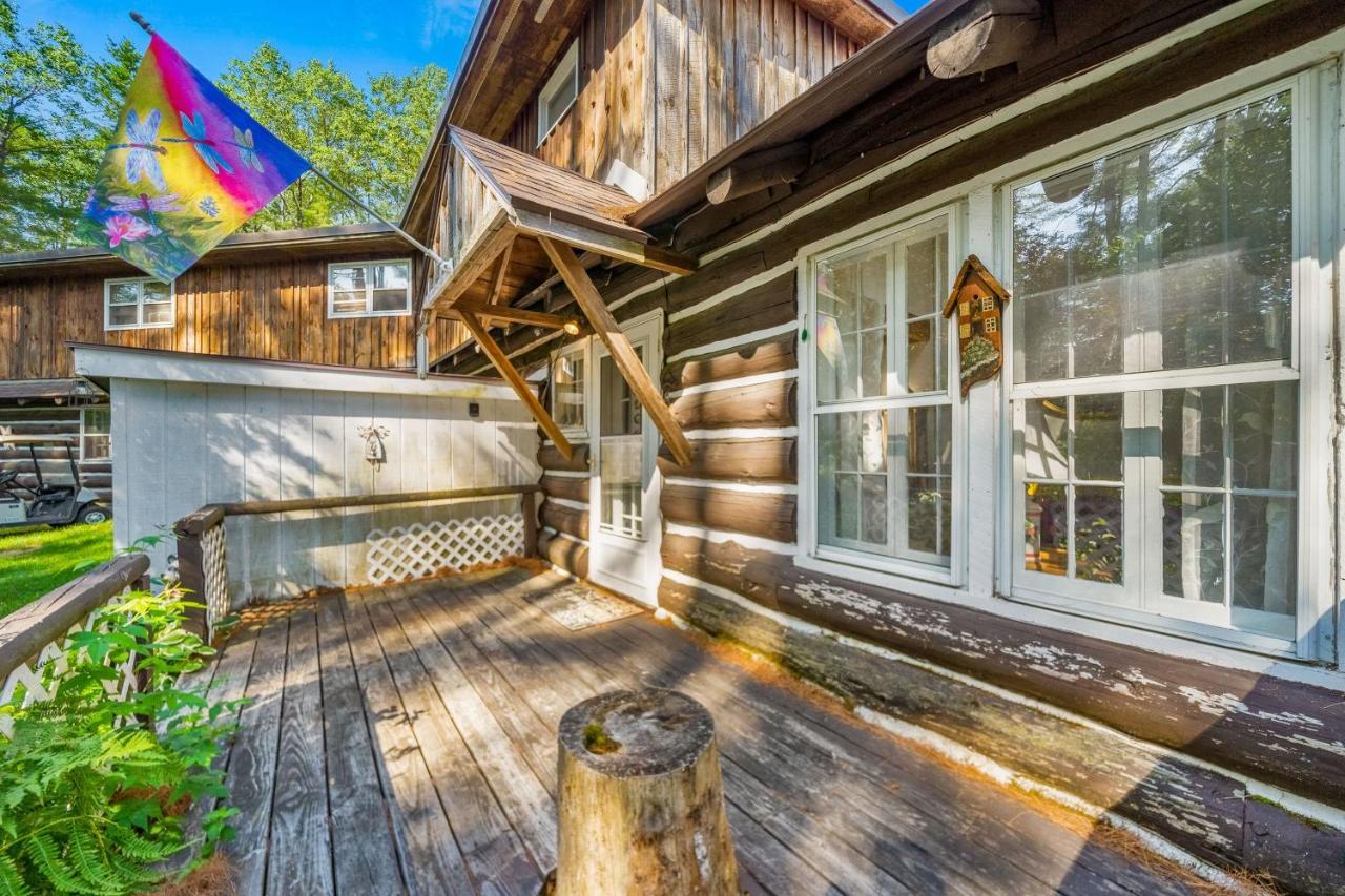 Cozy Condo By Tripp Lake Warrensburg Exterior foto